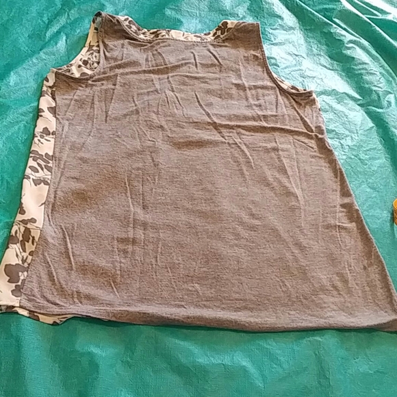 🌷Blouse - Picture 6 of 6